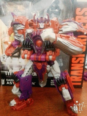 Transformers News: In-Hand - Transformers Titans Return Alpha Trion