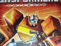 Transformers News: Comic-con 2010 Hasbro Transformers Exclusive Blaster and Mighty Muggs Prowl Official