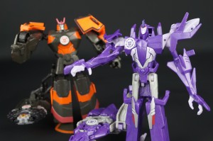 Transformers News: New Galleries: Minicon Deployers Fracture with Airazor and Drift with Jetstorm