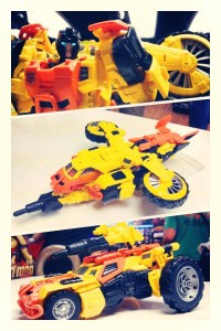 Transformers News: In-Hand Image: Transformers Generations Voyager Sandstorm