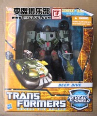 Transformers News: In-Package Images of Reveal The Shield Voyager Deep Dive