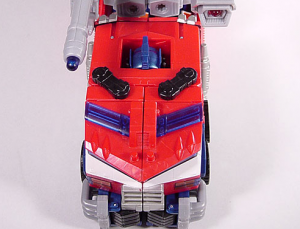 Transformers News: Top 5 Worst Cases of Visible Head Syndrome Among Transformers Toys