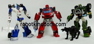 Transformers News: In-Hand Images: Asian Market Exclusive Specialist: Autobots