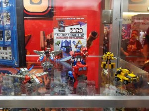 Transformers News: SDCC 2014 Coverage: Kre-O Transforming Kreons