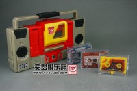 Transformers News: Toy Images of SDCC Exclusive G1 Autobot Blaster