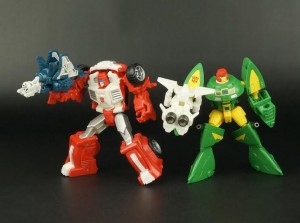 Transformers News: New Galleries: Generations Legends Swerve with Flanker and Cosmos with Payload