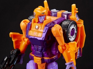 Transformers News: BigBadToyStore Sponsor News - 17th June