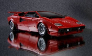 Transformers News: TFsource 12-30 Weekly SourceNews! MMC Fortis Instock and more!