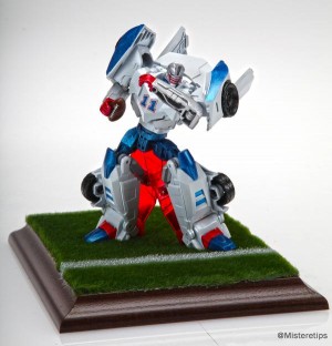 Transformers News: Hasbro Send Transformers Themed Support to New England Patriots Julian Minitron Edelman