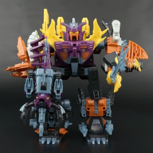 Transformers News: New Galleries: Club Exclusive Piranacon Set with Seacons