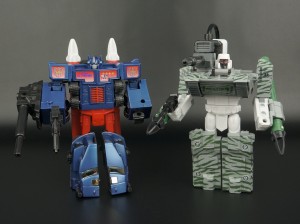 Transformers News: New Galleries: Transformers G2 Combat Hero Optimus Prime and Combat Hero Megatron