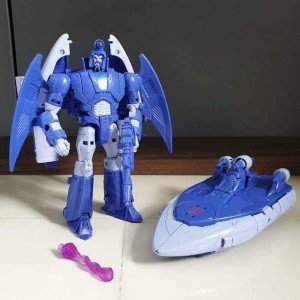 Transformers News: In Hand Images of Transformers Studio Series 86 Scourge, Hot Rod and Kup