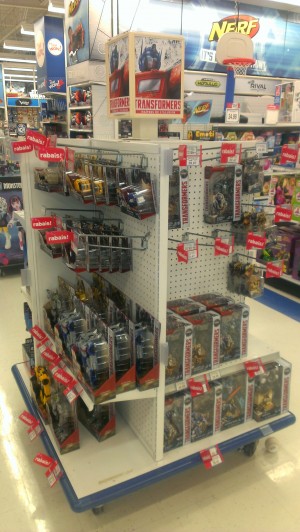 Transformers News: New Transformers Aisles Displays at Toysrus Canada