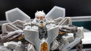 Transformers News: In-Hand Images of Transformers Studio Series 06 Starscream