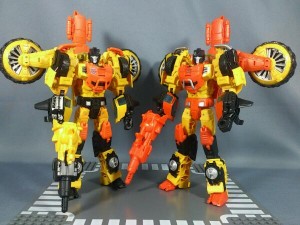 Transformers News: In-Hand Images: Takara Tomy Generations Sandstorm