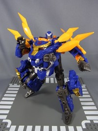 Transformers News: In-Hand Images: Takara Tomy Transformers Go! G05 Gekisoumaru