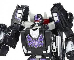 Transformers News: TFSource News! MT Divine Armor, MMC Collisus, Street Fighter 2 TFs, SS Thundercracker & Ultima Guard