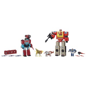 Transformers News: Official Images - Hasbro G1 Platinum Edition Intel Ops Blaster and Perceptor
