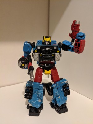Transformers News: Transformers Generations War for Cybertron Siege Deluxe Class Autobot Hot Shot Revealed