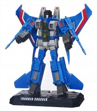 Transformers News: SDCC 2012 Coverage: Official Hasbro Pics Jetwing Optimus, Masterpiece Thundercracker and G2 Bruticus