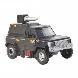 Transformers News: Earthrise Trailbreaker is Being Reissued and Siege Prowl too