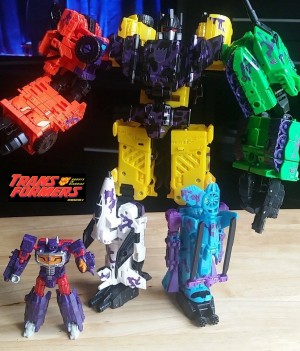 Transformers News: Transformers Combiner Wars G2 Bruticus Collector Set In-Hand