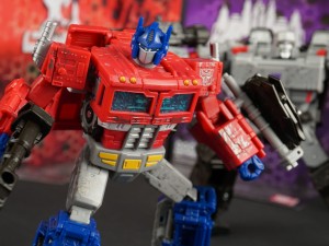 Transformers News: Video Review for Transformers WFC Siege Optimus Prime and Megatron