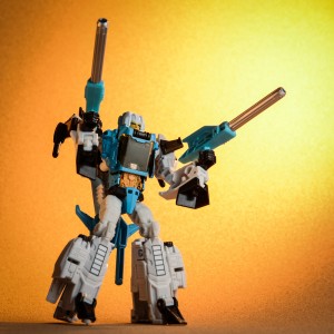 Transformers News: Pictorial Review of Takara Transformers Legends LG39 Brainstorm