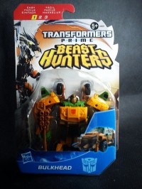 Transformers News: In-Package Images: Transformers Prime "Beast Hunters" Cyberverse Commanders Optimus Prime, Bulkhead, and Predaking