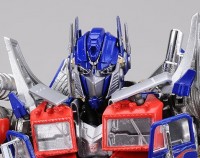 Transformers News: New Toy Images of Transformers DOTM Dual Model Kit Optimus Prime & Bumblebee