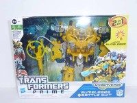 Transformers News: Transformers Prime Cyberverse Bumblebee Battle Suit Pictorial Review