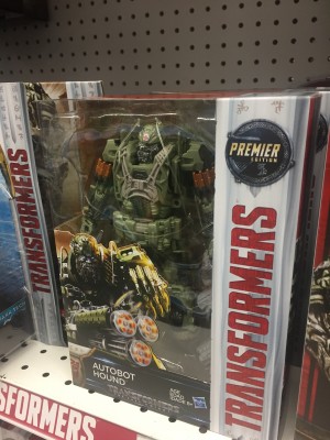 Transformers News: Transformers: The Last Knight Voyager Class Hound Deco Variant Found