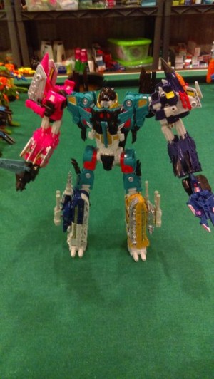 Transformers News: Additional In-hand images of Platinum Edition Liokaiser
