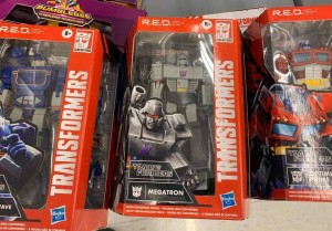 Transformers News: Transformer RED Series Found in Canada
