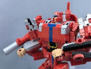 Transformers News: Transformers X Street Fighter II Figures In Hand Images! Ryu vs M. Bison, Chun-Li vs Ken