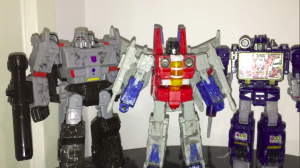 Transformers News: Transformers War for Cybertron: Siege Voyager Starscream Review