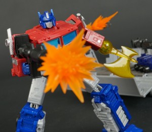 Transformers News: New Gallery: Transformers War for Cybertron Earthrise WFC-E11 Leader Class Optimus Prime