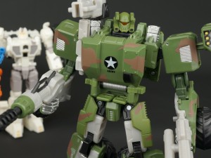 Transformers News: New Galleries: BotCon 2015 General Optimus Prime and Sgt Hound
