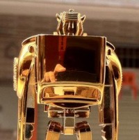Transformers News: iGear G2 Gold Bumblebee?
