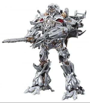 Transformers News: More United Kingdom Sightings- MPM-08 Megatron and Siege Wave 3 Deluxes
