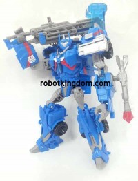 Transformers News: In-Hand Images: Transformers Prime Wave 4 Voyagers Ultra Magnus & Thundertron