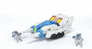 Transformers News: Titans Return Deluxe Twin Twist video review