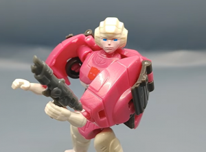 Transformers News: Video Reviews for Transformers Authentics Arcee