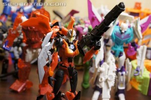 Transformers News: BotCon 2014 Pirates Vs Knights Souvenir Exclusive Gallery