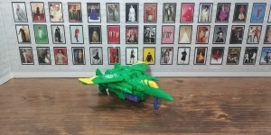 Transformers News: Video Review of Transformers Cyberverse Warrior class Acid Storm