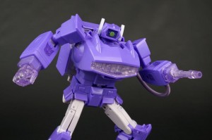 Transformers News: New Gallery: Transformers Masterpiece MP-29 Destron Laserwave (Shockwave)