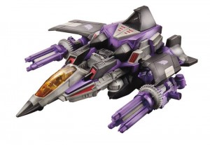 Transformers News: Video Review: Transformers Generations Deluxe Skywarp