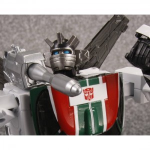 Transformers News: Official High Res Images: Takara Tomy Transformers Masterpiece MP-20 Wheeljack