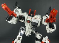 Transformers News: New Galleries: SDCC 2013 Metroplex and Scamper