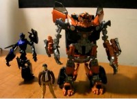 Transformers News: Video review of ROTF Human Alliance Mudflap, Chromia and Simmons